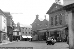 1955-wiveliscombe-the-square-1955_w315017